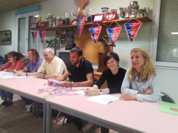 Le bureau de la section tout sourire