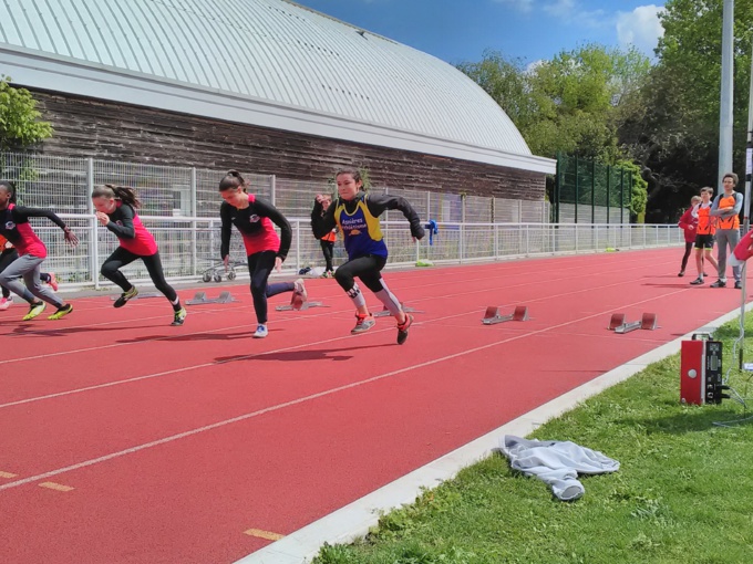 Les filles sont parties trop vite ou le photographe était mauvais ! Les filles sont parties trop vite ou le photographe était mauvais !