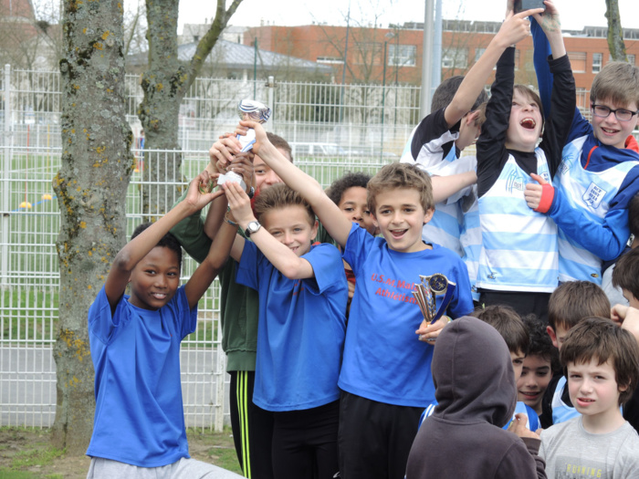 2ème tour du challenge départemental de triathlon Poussin(e)s et Kid-Athlé éveil. 2ème tour du challenge départemental de triathlon Poussin(e)s et Kid-Athlé éveil.