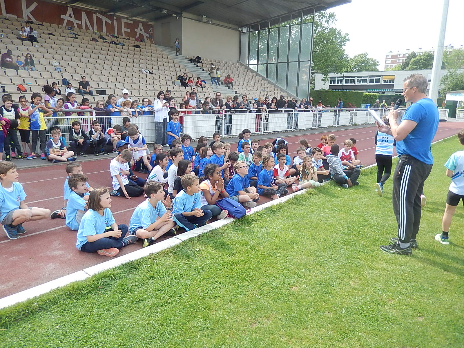 La remise des récompenses La remise des récompenses