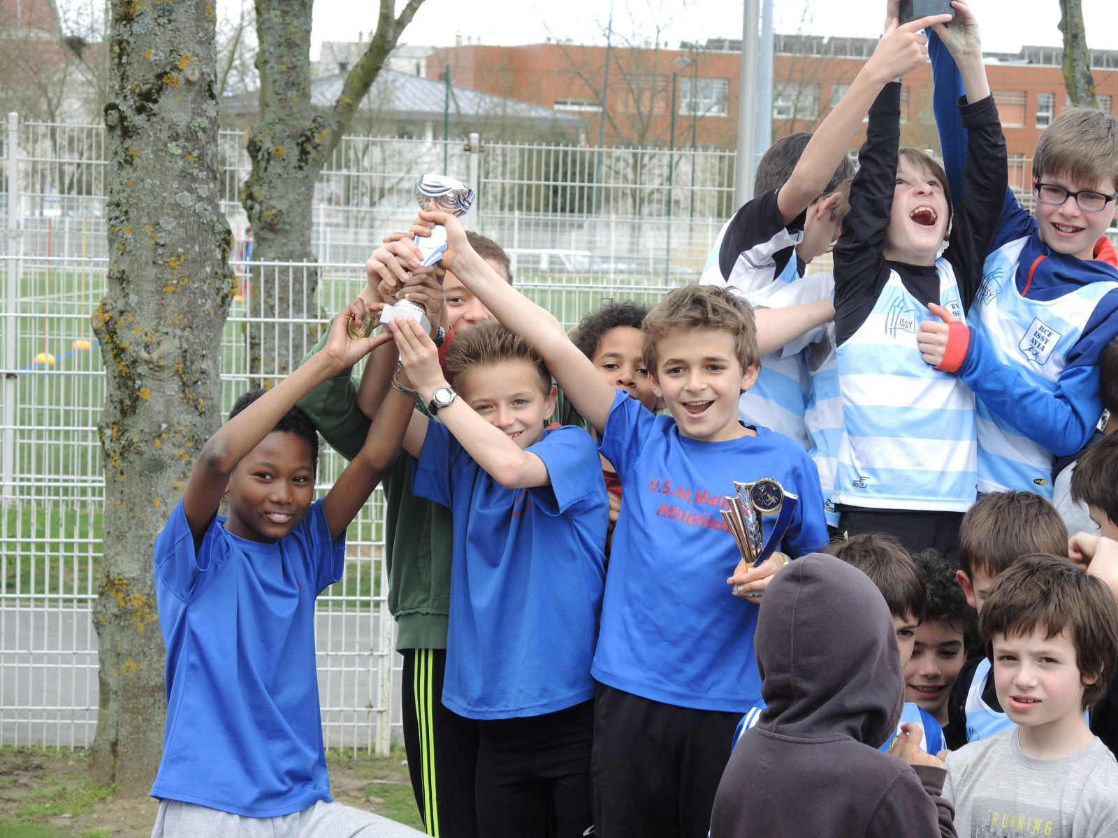 2ème tour du challenge départemental de triathlon Poussin(e)s et Kid-Athlé éveil. 2ème tour du challenge départemental de triathlon Poussin(e)s et Kid-Athlé éveil.