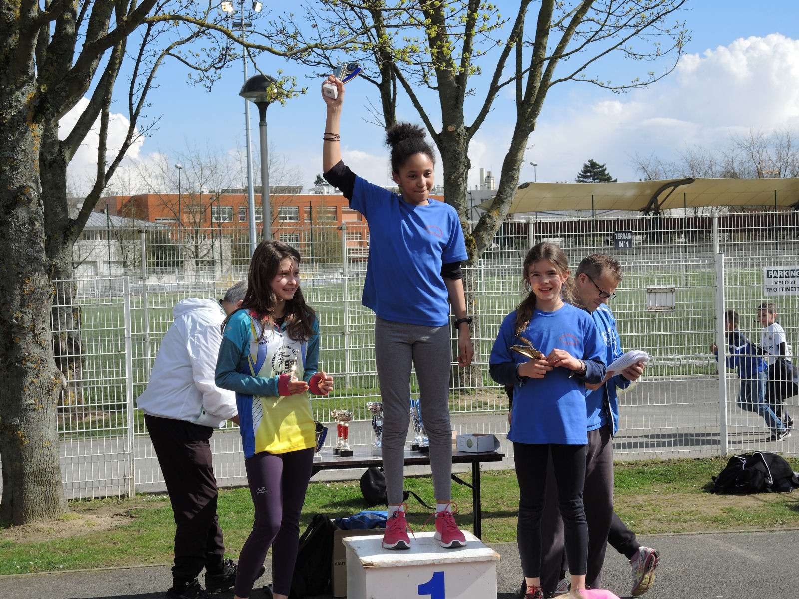 2ème tour du challenge départemental de triathlon Poussin(e)s et Kid-Athlé éveil. 2ème tour du challenge départemental de triathlon Poussin(e)s et Kid-Athlé éveil.